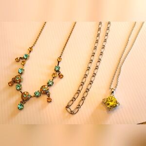 Lot of 3 necklaces